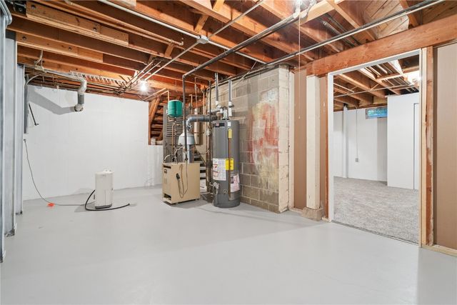 380 Indiandale Road SE, Cedar Rapids, IA 52403