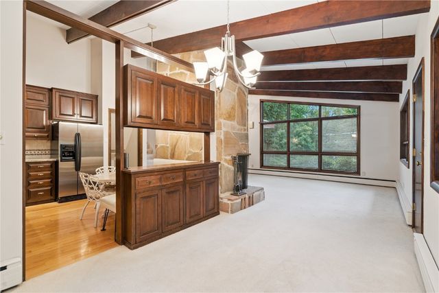 380 Indiandale Road SE, Cedar Rapids, IA 52403