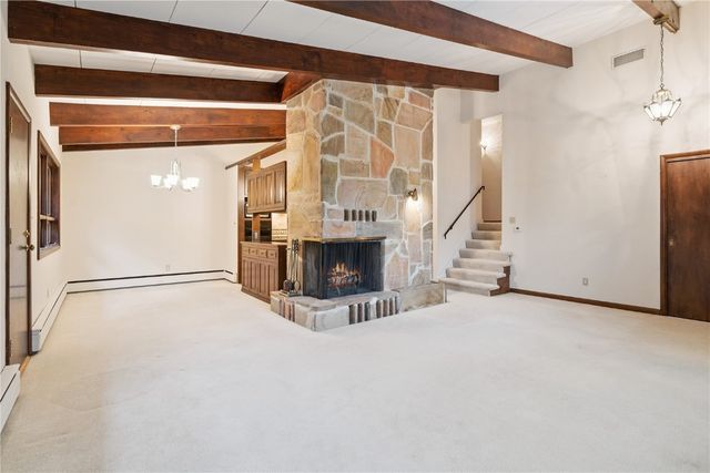 380 Indiandale Road SE, Cedar Rapids, IA 52403