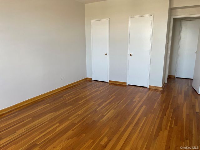 102-30 Queens Blvd 5L, Forest Hills, NY 11375