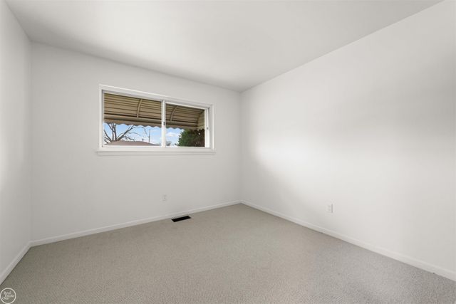 26627 Norma Street, Warren, MI 48089