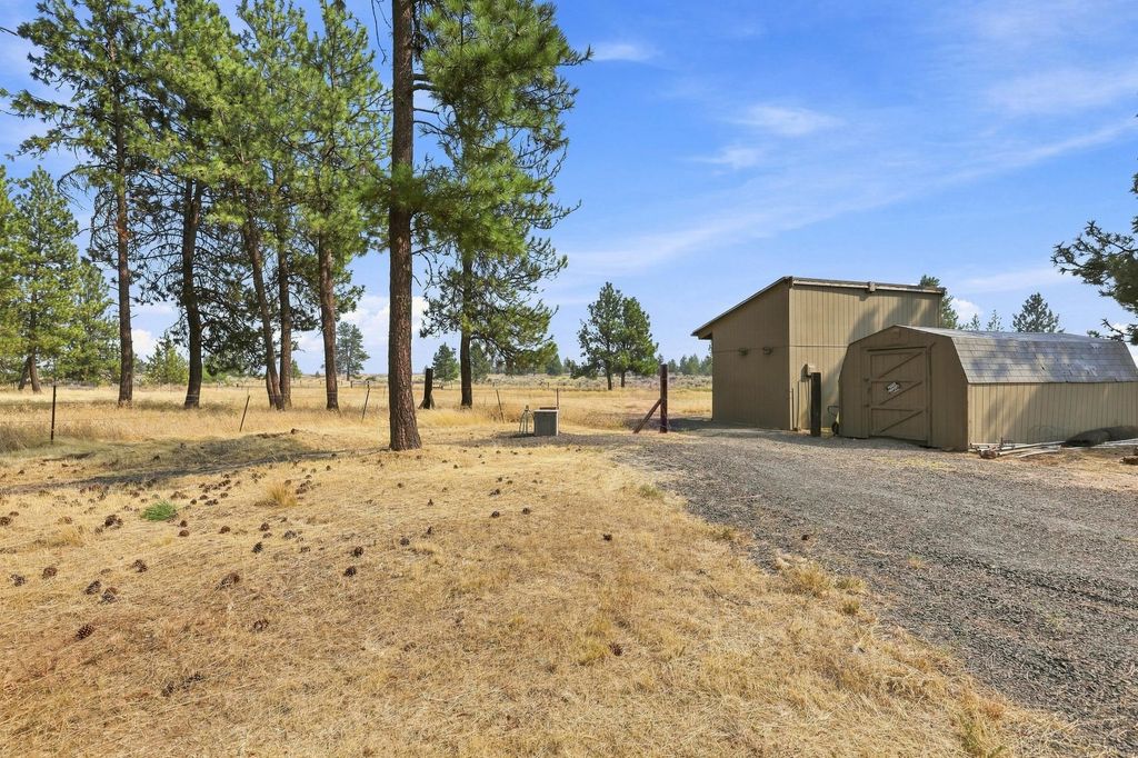 29412 W Cornwall Rd, Edwall, WA 99008 photo 3