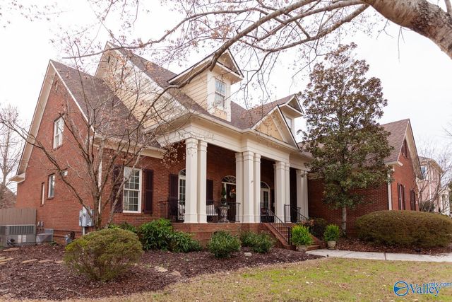 3104 Chamlee Place, Owens Cross Roads, AL 35763