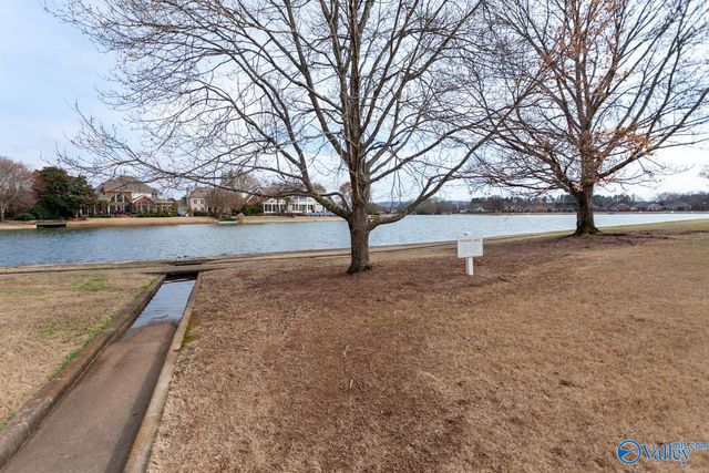 3104 Chamlee Place, Owens Cross Roads, AL 35763