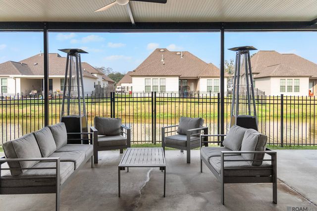 43306 Pond View Dr, Prairieville, LA 70769