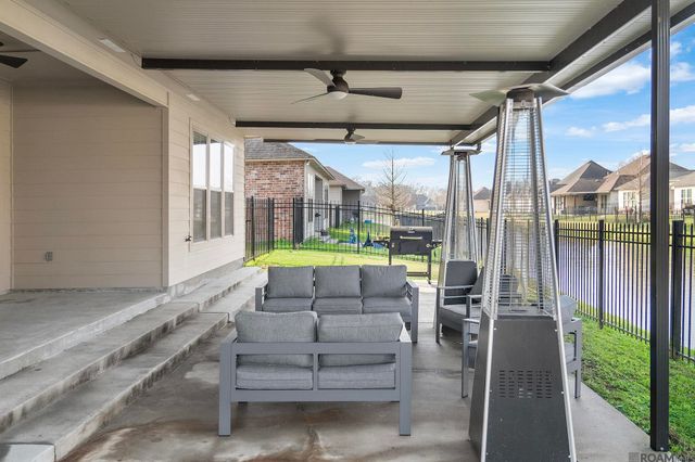 43306 Pond View Dr, Prairieville, LA 70769