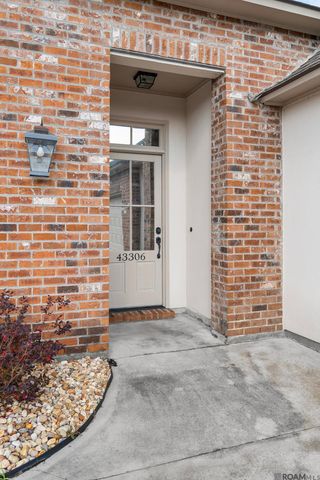 43306 Pond View Dr, Prairieville, LA 70769