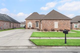 43306 Pond View Dr, Prairieville, LA 70769