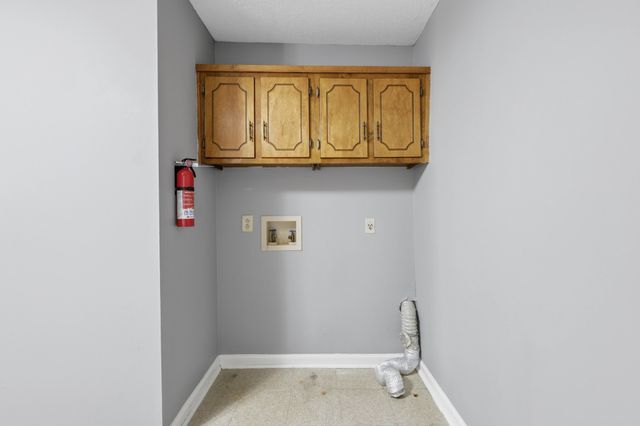 705 Peachers Dr Apt C, Clarksville, TN 37042