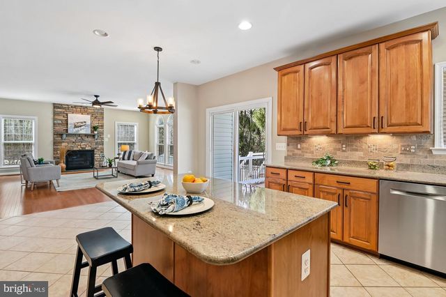 614 CRAWFORDS RIDGE RD, Odenton, MD 21113