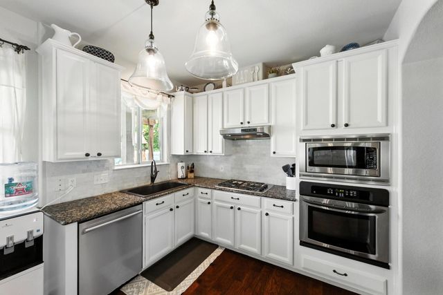316 Caraway, Kyle, TX 78640