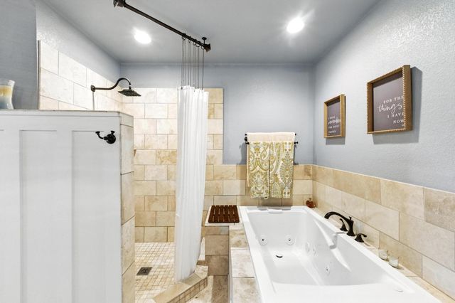 316 Caraway, Kyle, TX 78640