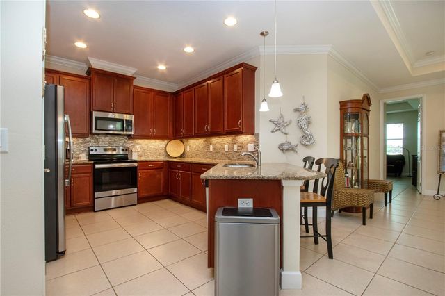 804 CHIPPER DRIVE, Sun City Center, FL 33573