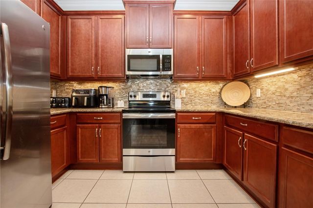 804 CHIPPER DRIVE, Sun City Center, FL 33573