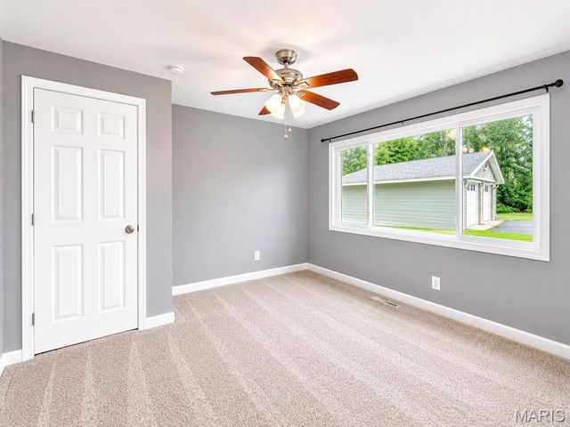 13819 State Route 21, De Soto, MO 63020