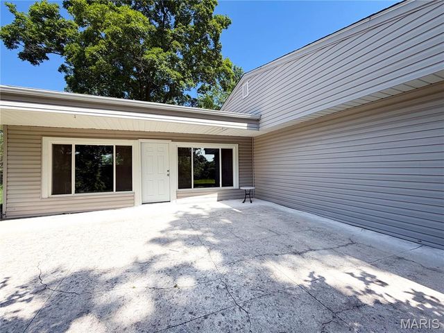 13819 State Route 21, De Soto, MO 63020