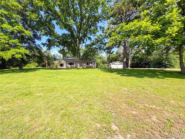 13819 State Route 21, De Soto, MO 63020