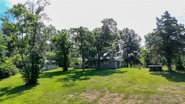 13819 State Route 21, De Soto, MO 63020