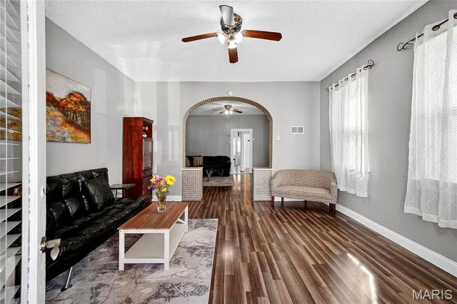 4416 S Spring Avenue, St Louis, MO 63116