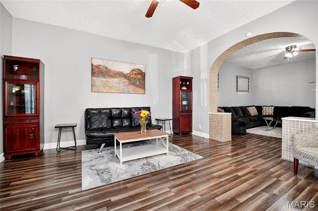 4416 S Spring Avenue, St Louis, MO 63116