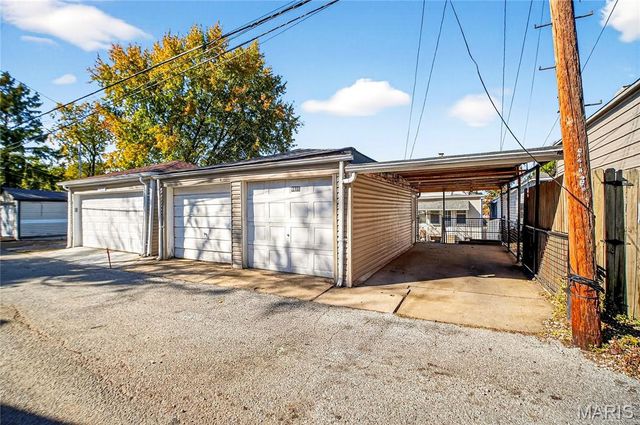 4416 S Spring Avenue, St Louis, MO 63116