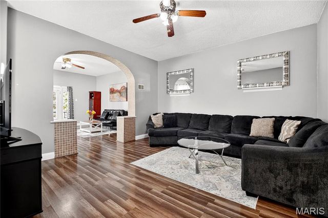 4416 S Spring Avenue, St Louis, MO 63116