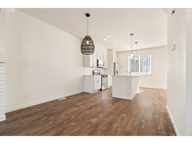 3850 Sw EKIN Ter, Beaverton, OR 97078