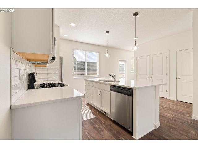 3850 Sw EKIN Ter, Beaverton, OR 97078