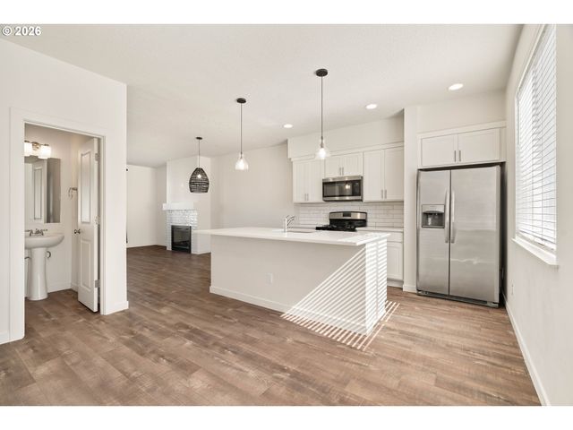 3850 Sw EKIN Ter, Beaverton, OR 97078