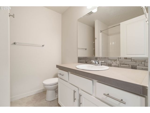 3850 Sw EKIN Ter, Beaverton, OR 97078