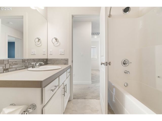 3850 Sw EKIN Ter, Beaverton, OR 97078