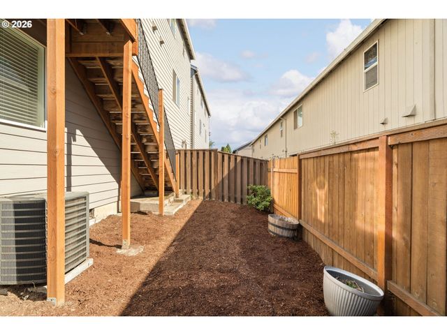 3850 Sw EKIN Ter, Beaverton, OR 97078