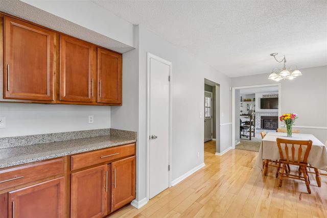 4113 83rd Street, Urbandale, IA 50322