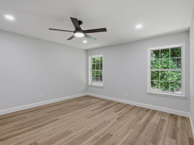 105 E Foggle Street, Athens, TX 75751