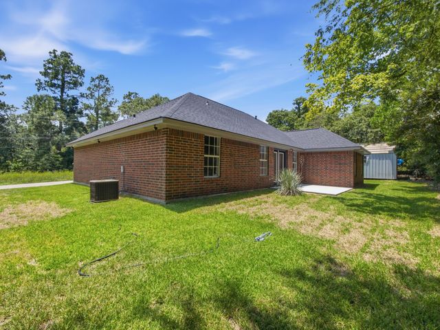 105 E Foggle Street, Athens, TX 75751