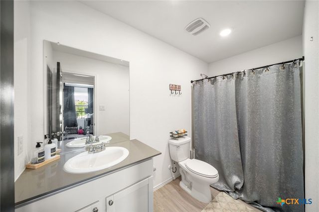 9101 Honey Mesquite, Seguin, TX 78155