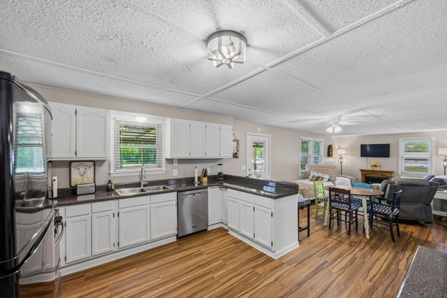 1846 Cypress Creek Rd, Linden, TN 37096