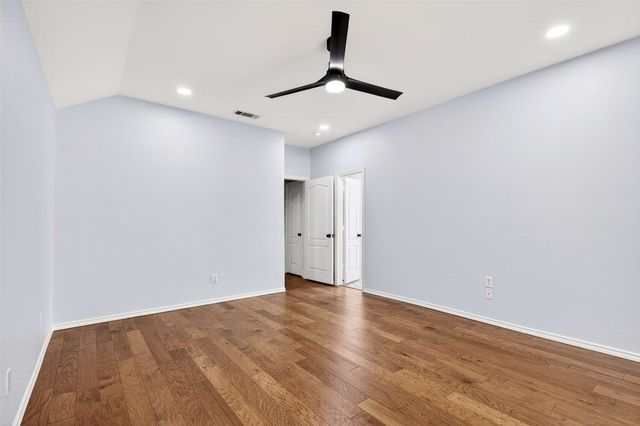 607 Parkhill Drive, Mansfield, TX 76063