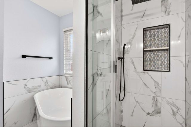 607 Parkhill Drive, Mansfield, TX 76063