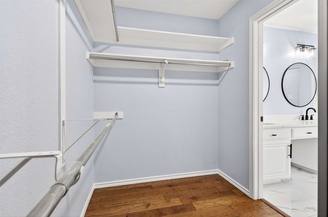 607 Parkhill Drive, Mansfield, TX 76063