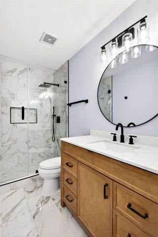 607 Parkhill Drive, Mansfield, TX 76063