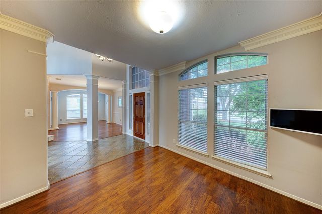 2619 Emerald Springs Court, Pearland, TX 77584