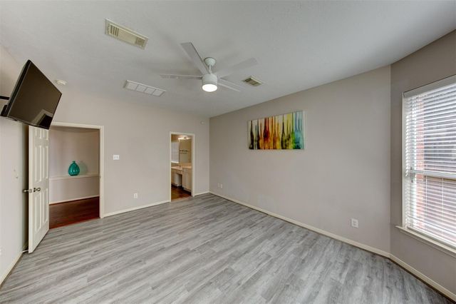 2619 Emerald Springs Court, Pearland, TX 77584