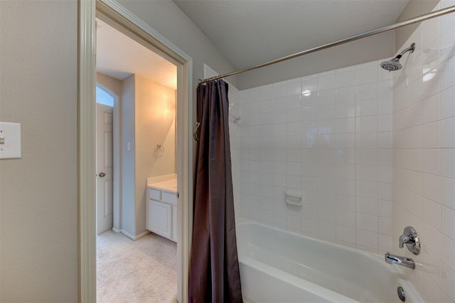 2619 Emerald Springs Court, Pearland, TX 77584