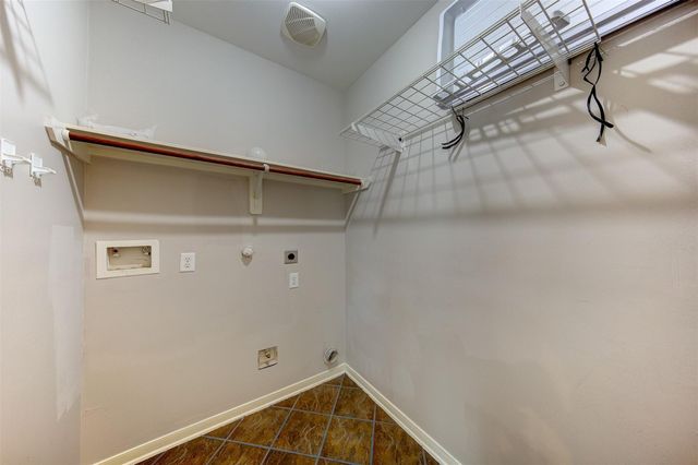 2619 Emerald Springs Court, Pearland, TX 77584