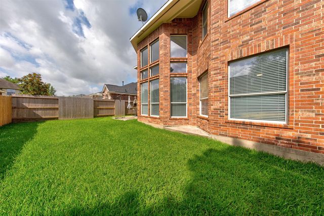 2619 Emerald Springs Court, Pearland, TX 77584