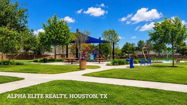 2619 Emerald Springs Court, Pearland, TX 77584