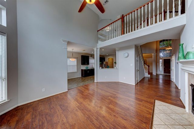 2619 Emerald Springs Court, Pearland, TX 77584