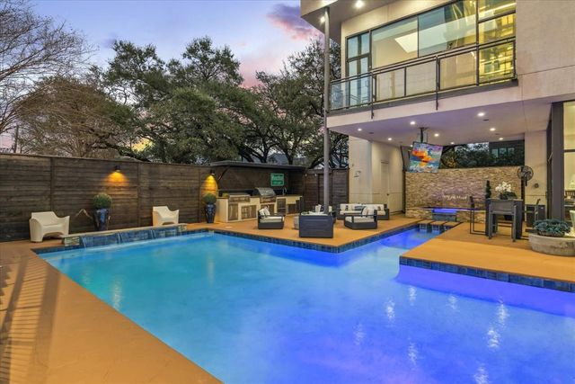 4002 Chatham Lane, Houston, TX 77027