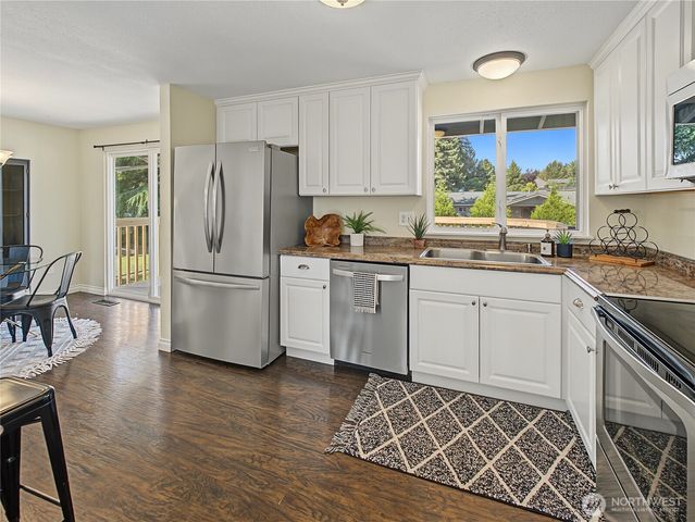 28907 46th Place S, Auburn, WA 98001